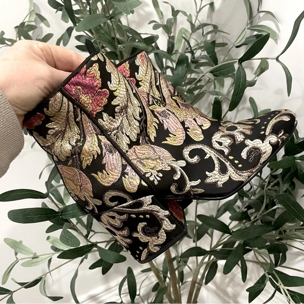 Sam Edelman | Taye Metallic Jacquard Boot 6 1/2